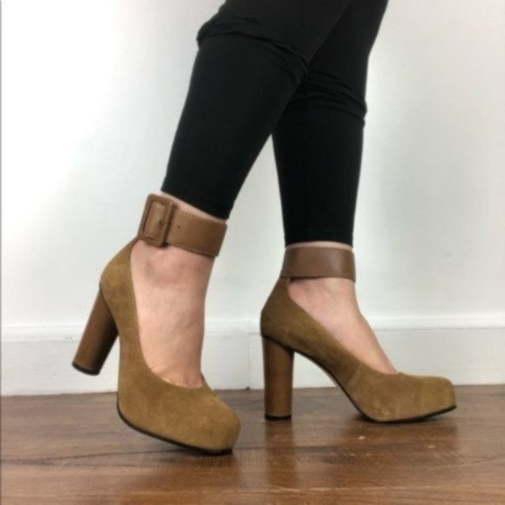 LLBEAN suede leather ankle strap heels size 8.5